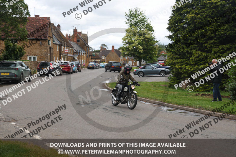 Vintage motorcycle club;eventdigitalimages;no limits trackdays;peter wileman photography;vintage motocycles;vmcc banbury run photographs